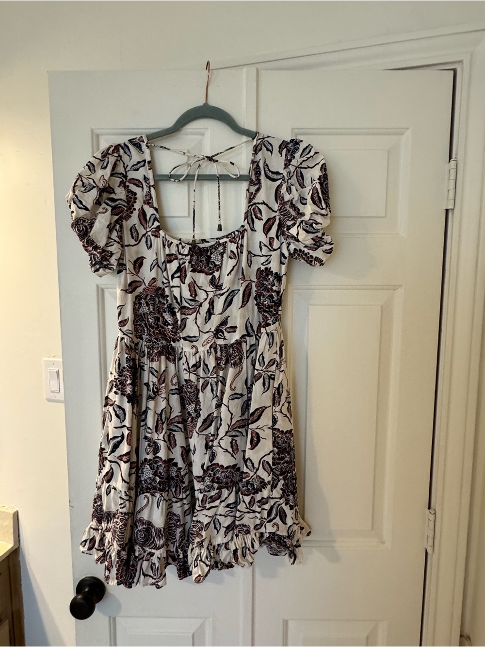 House of Harlow 1960 Cream Floral Puff-Sleeve Mini Dress